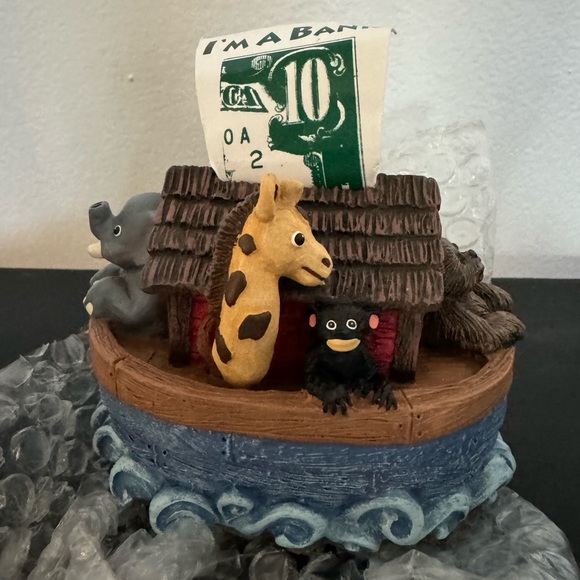 FIGI Noah’s Ark Piggy Bank - Picture 2 of 8